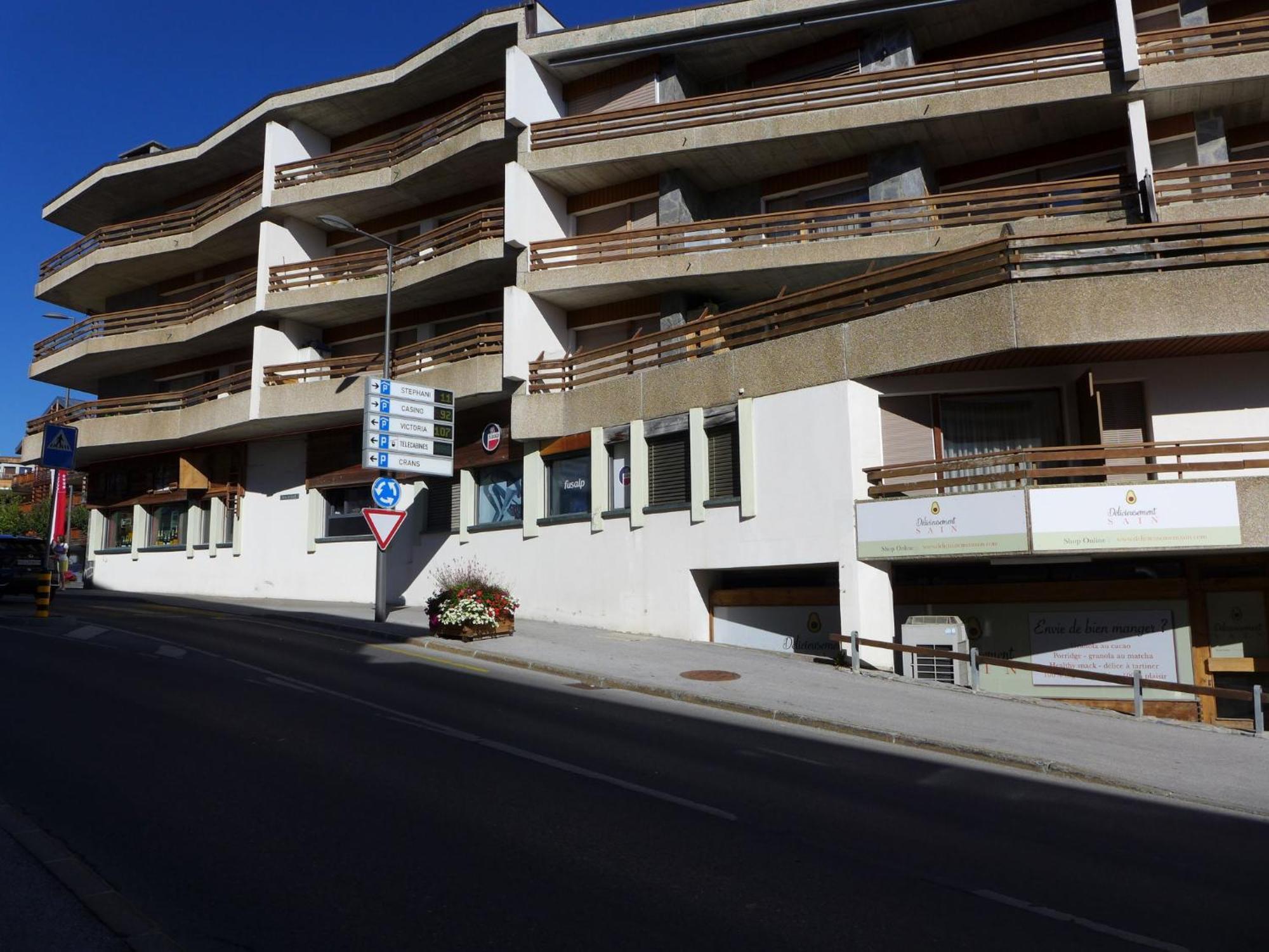 Apartment Rond-Point By Interhome Crans-Montana Luaran gambar